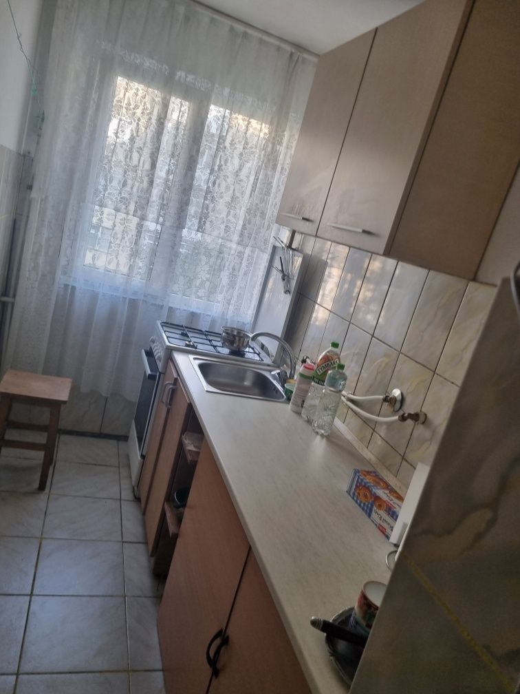 Apartament cu 3 camere
