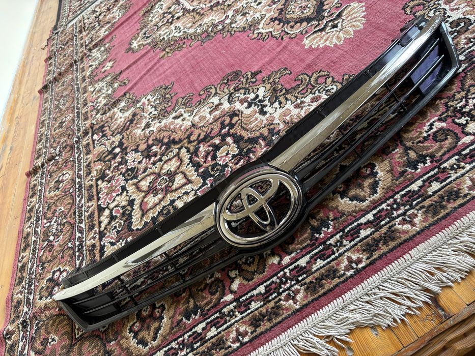 Решетка радиатор камри 55