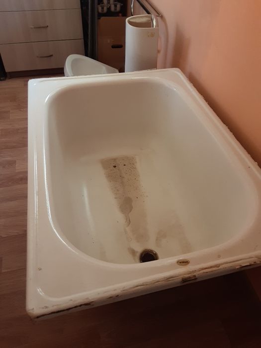 Продам компактную ванну б/у 100×70