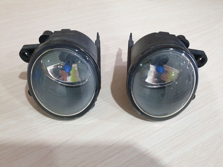 Противотуманная фара БМВ X5 E53