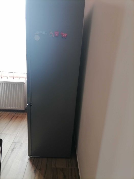 Combina frigorifica, culoare argintiu