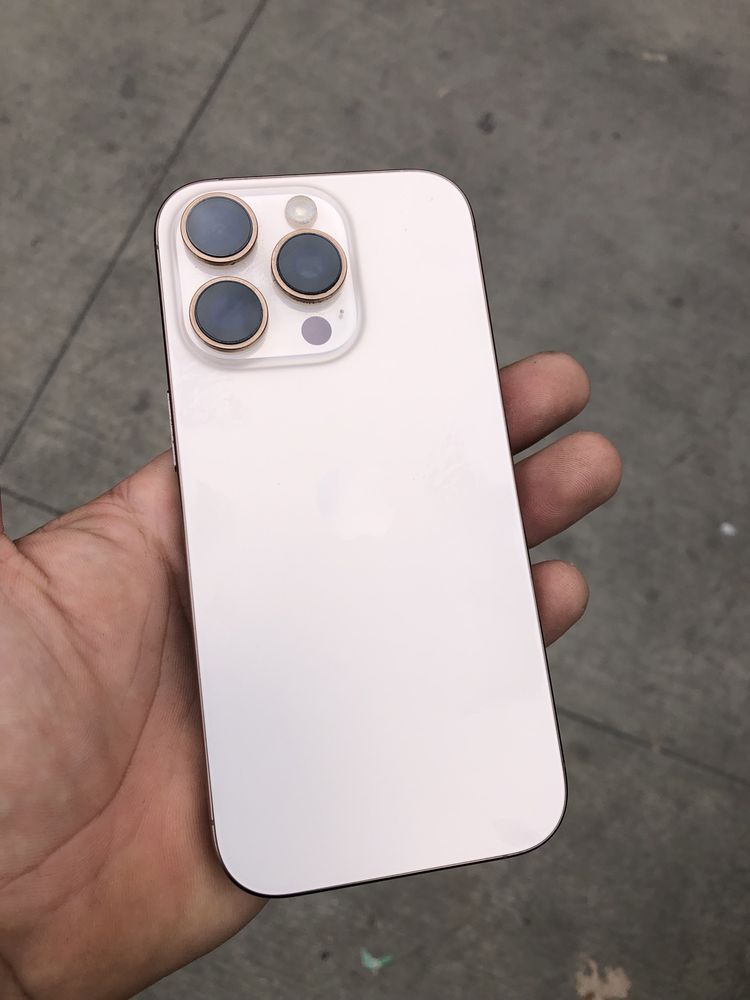 iPhone 16 Pro 128GB 100% батерия