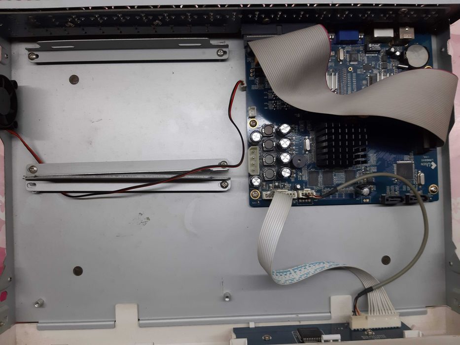 DVR 16 Canale H.264 NetWork