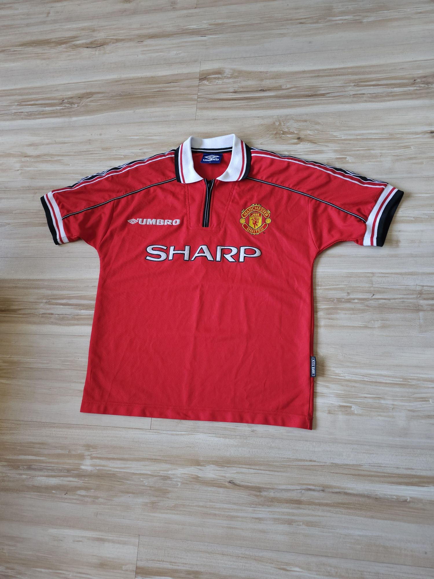 Оригинална тениска Umbro Vipa Tech x F.C. Manchester United