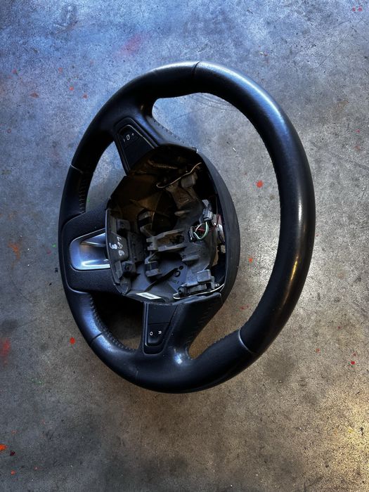 Volan imbracat in piele Renault laguna 3