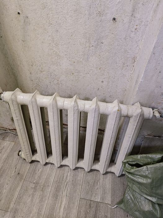 Радиатор чугунный 7 секций