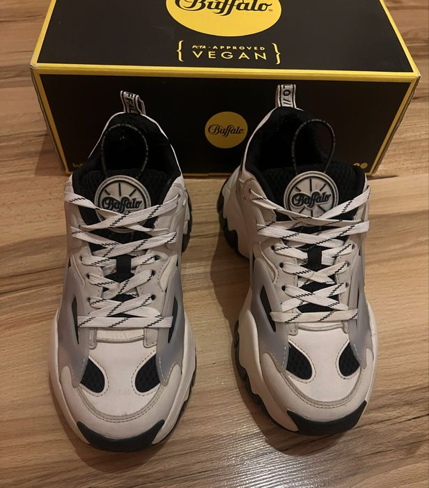 Сникърси Buffalo