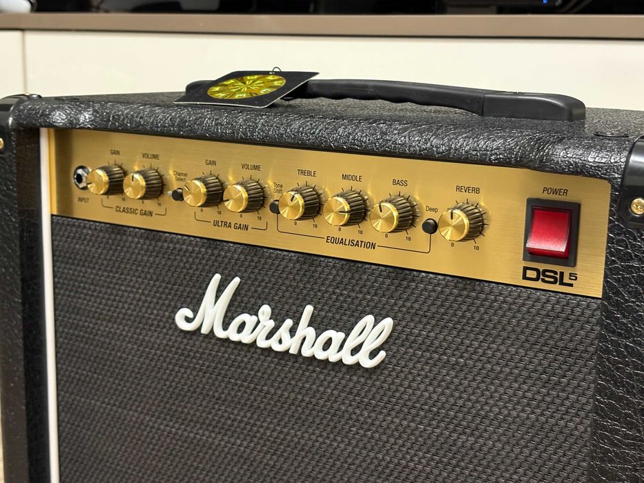 Лампов усилвател Marshall DSL5CR