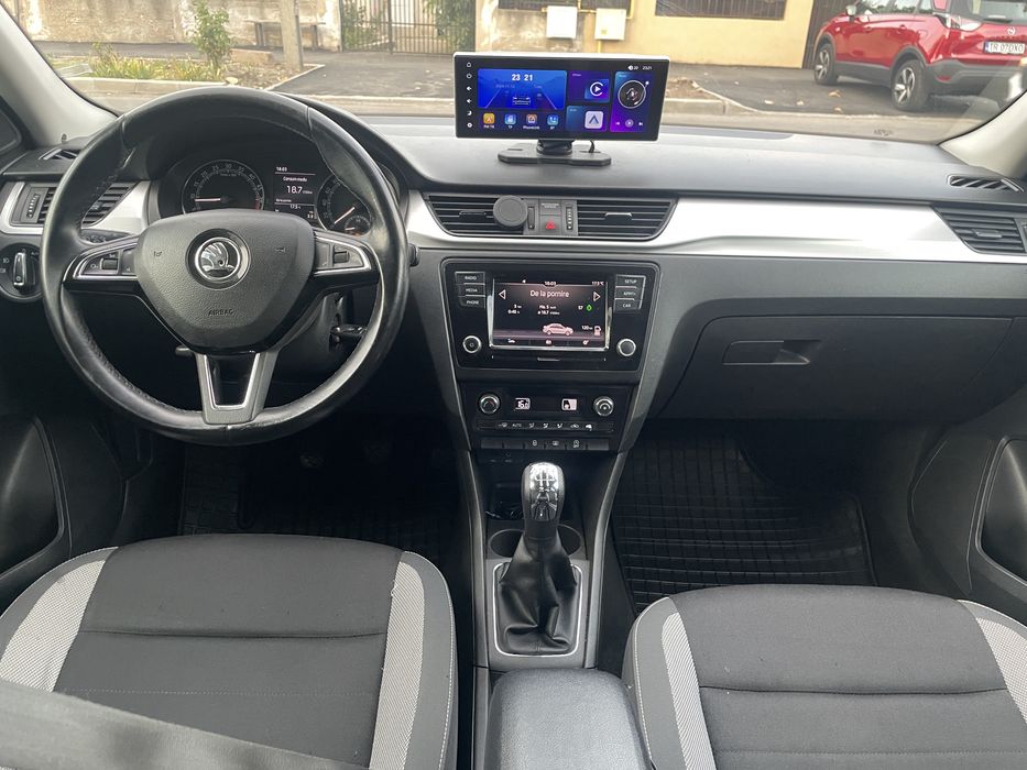 Skoda RAPID 07/2018 Skoda Rapid 1.6 TDI 115 CP
