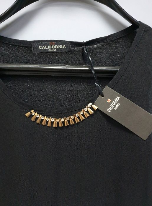 ПОСЛЕДНО НАМАЛЕНИЕ! Прозрачна рокля с детайли ресни и златен елемент