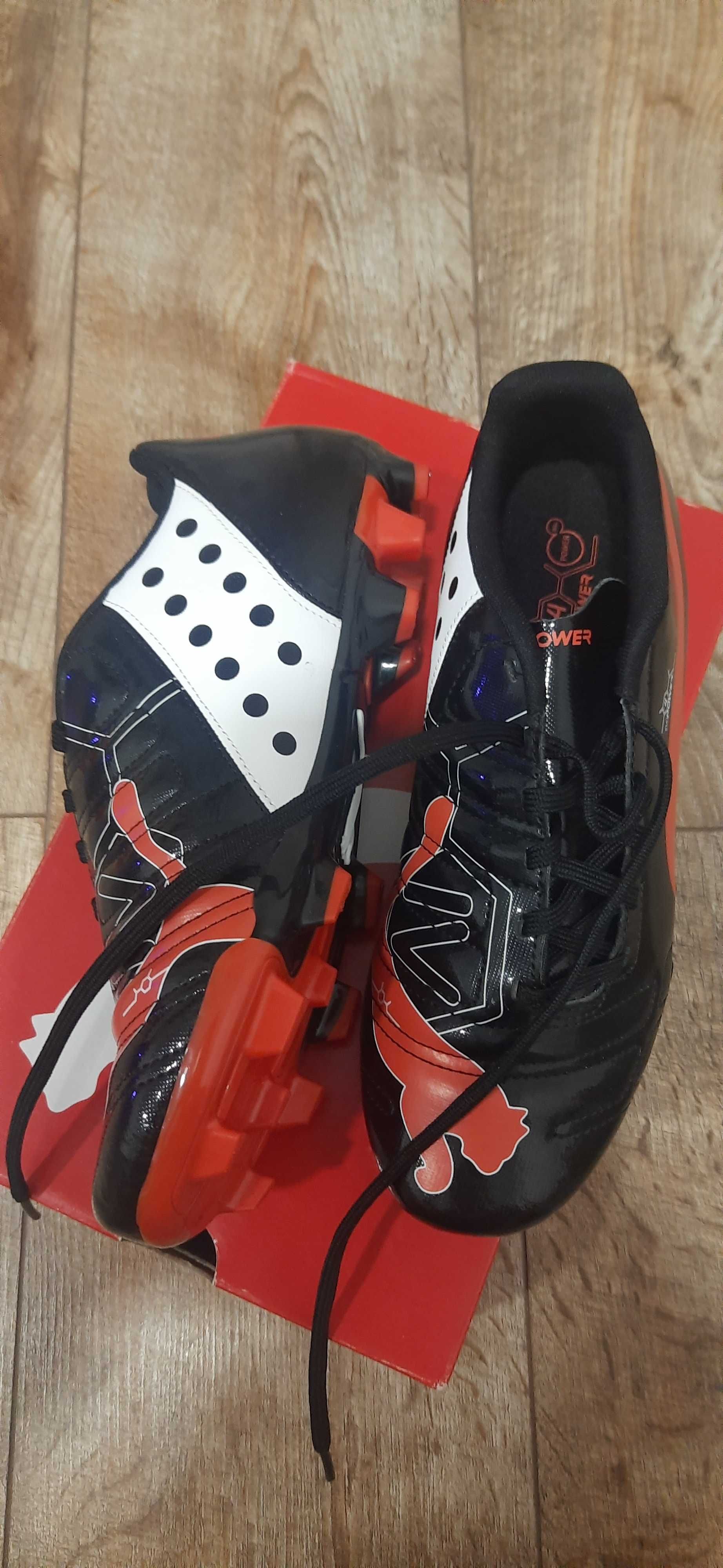 Последен брой н.38 Puma футболни обувки
