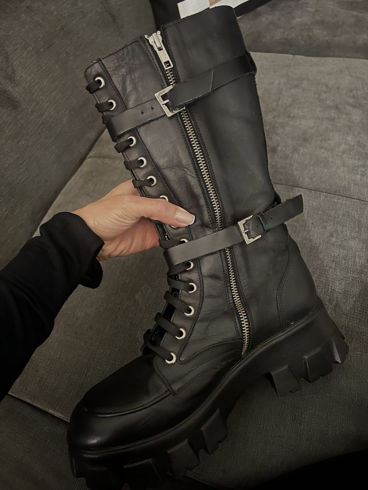 Ботуши Prada      .