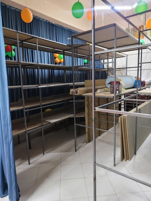 Продаются стеллажи