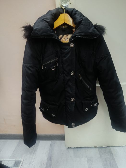 Продается женская куртка 44-46 размера