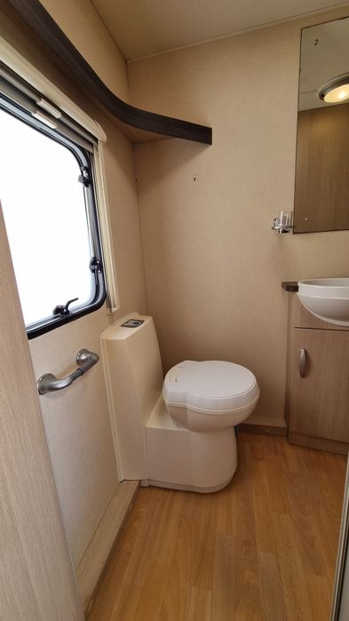 Rulota Swift Sterling Europa 545, 2010, Alko ATC, 2 zone, Off camping