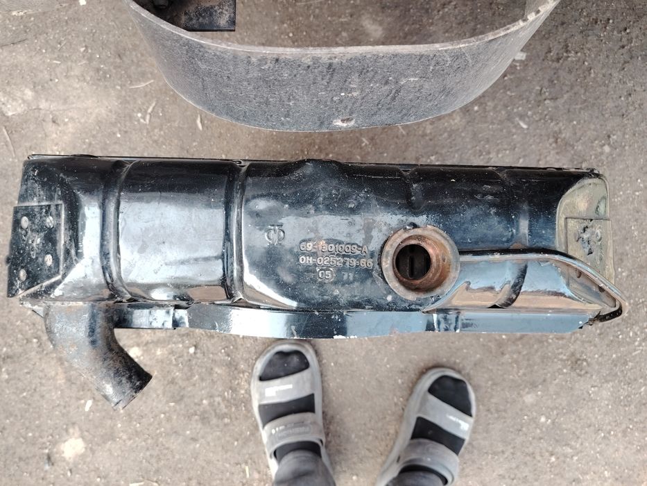 Продам радиатор газ 69