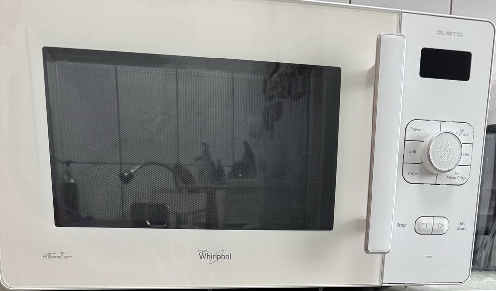 Cuptorul cu microunde Whirlpool GT285/WH