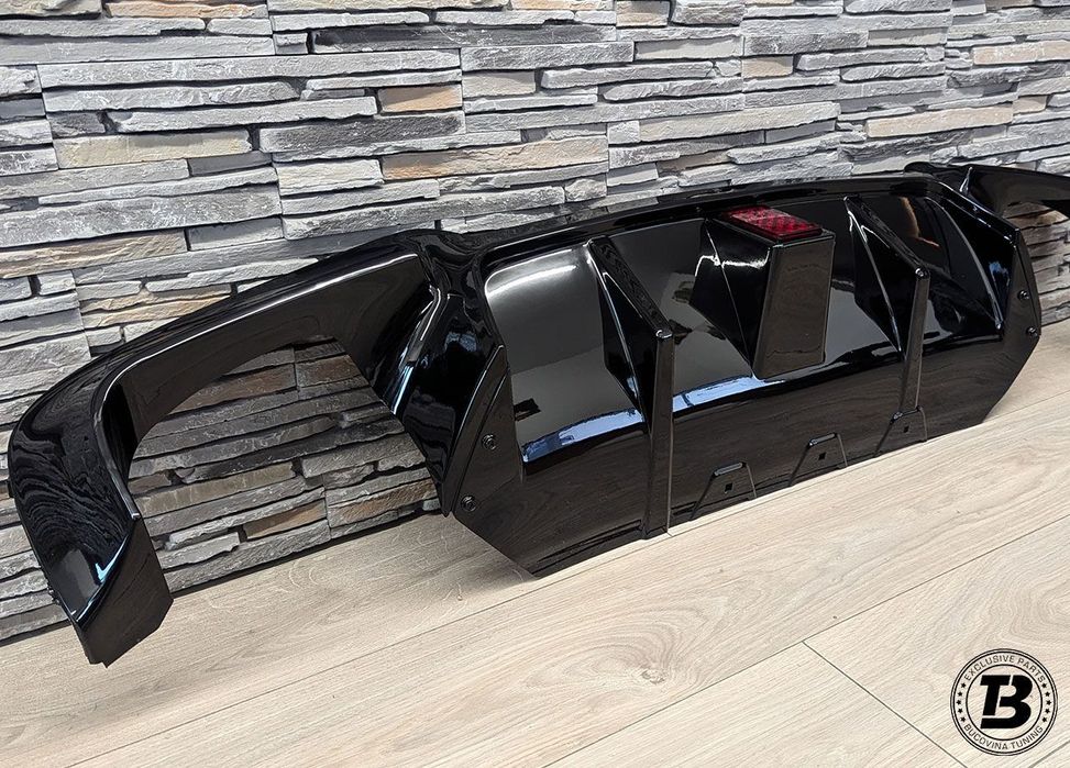 Difuzor Bara Spate compatibil cu BMW Seria 5 F10 F11 M5 LED Design