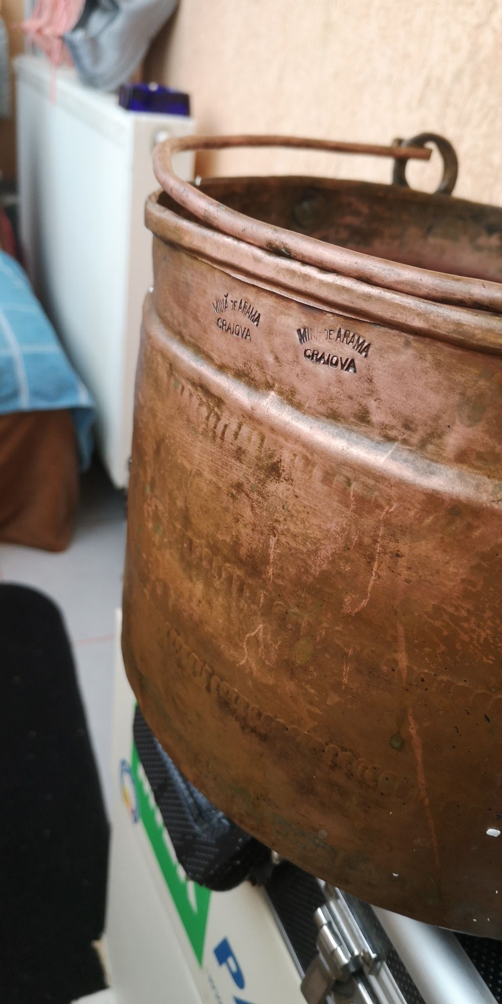 Ceaun Cupru vechi batut dintr-o bucată 110 litri minim
