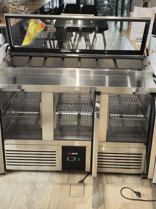 Салатиера - 3 врати - 7x GN 1/3 - стъклен капак