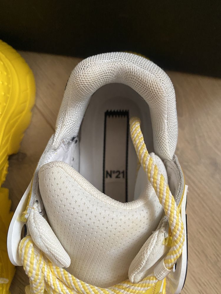 Adidași No 21 femei