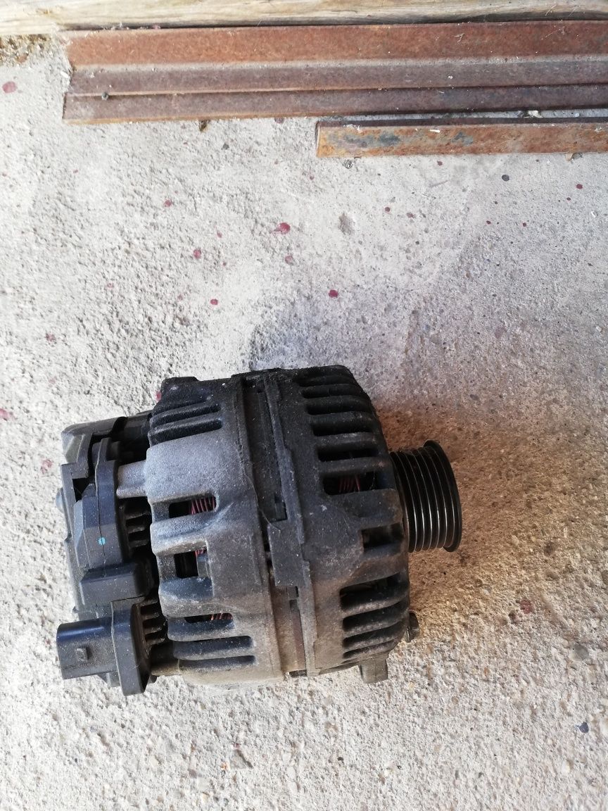 Alternator Bosch 110A skoda octavia 2 1.6 fsi 115cp blf orginal vw