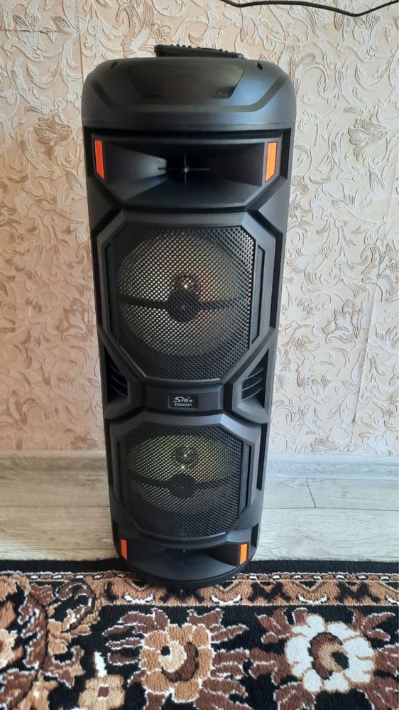 Продаю Bluetooth колонку