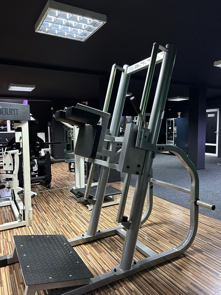 Aparat front squat Atlas