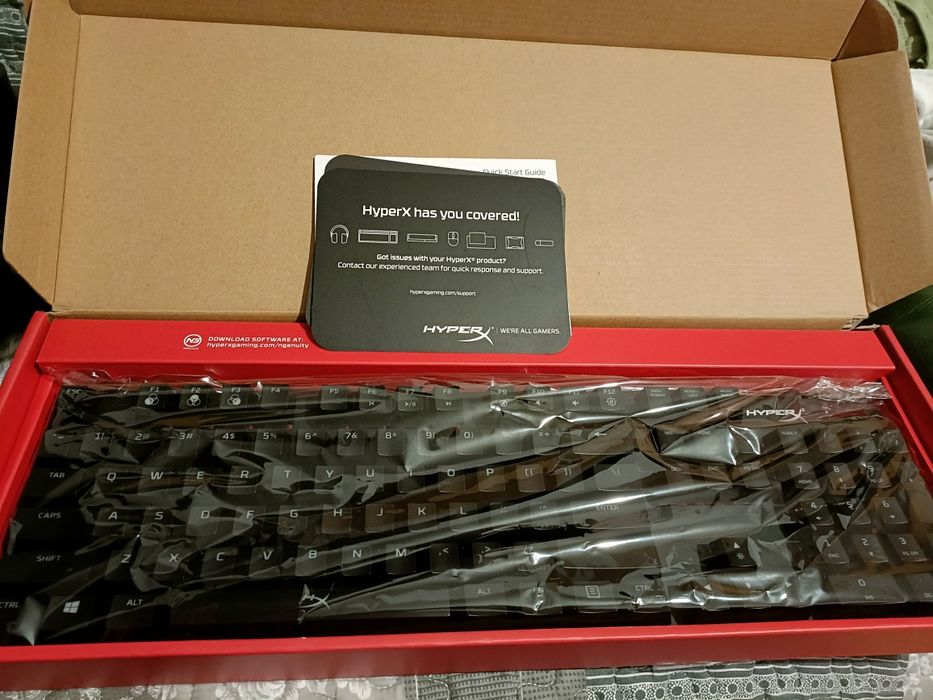 Tastatura mecanica hyperx alloy origins gaming red switch