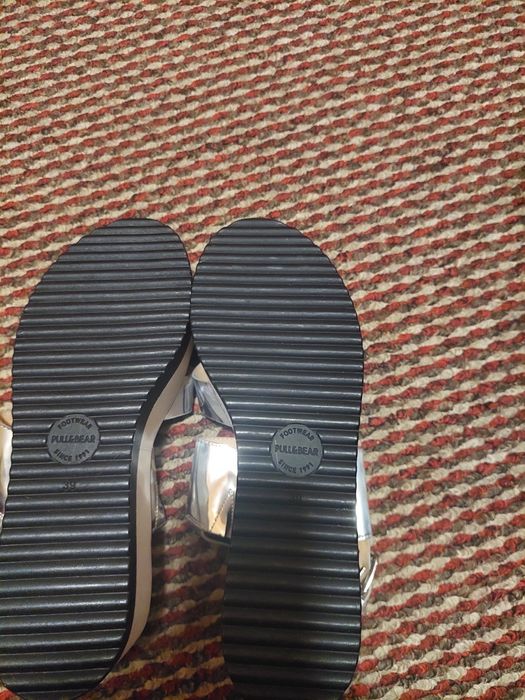 Sandale Pull & Bear ,nr.39