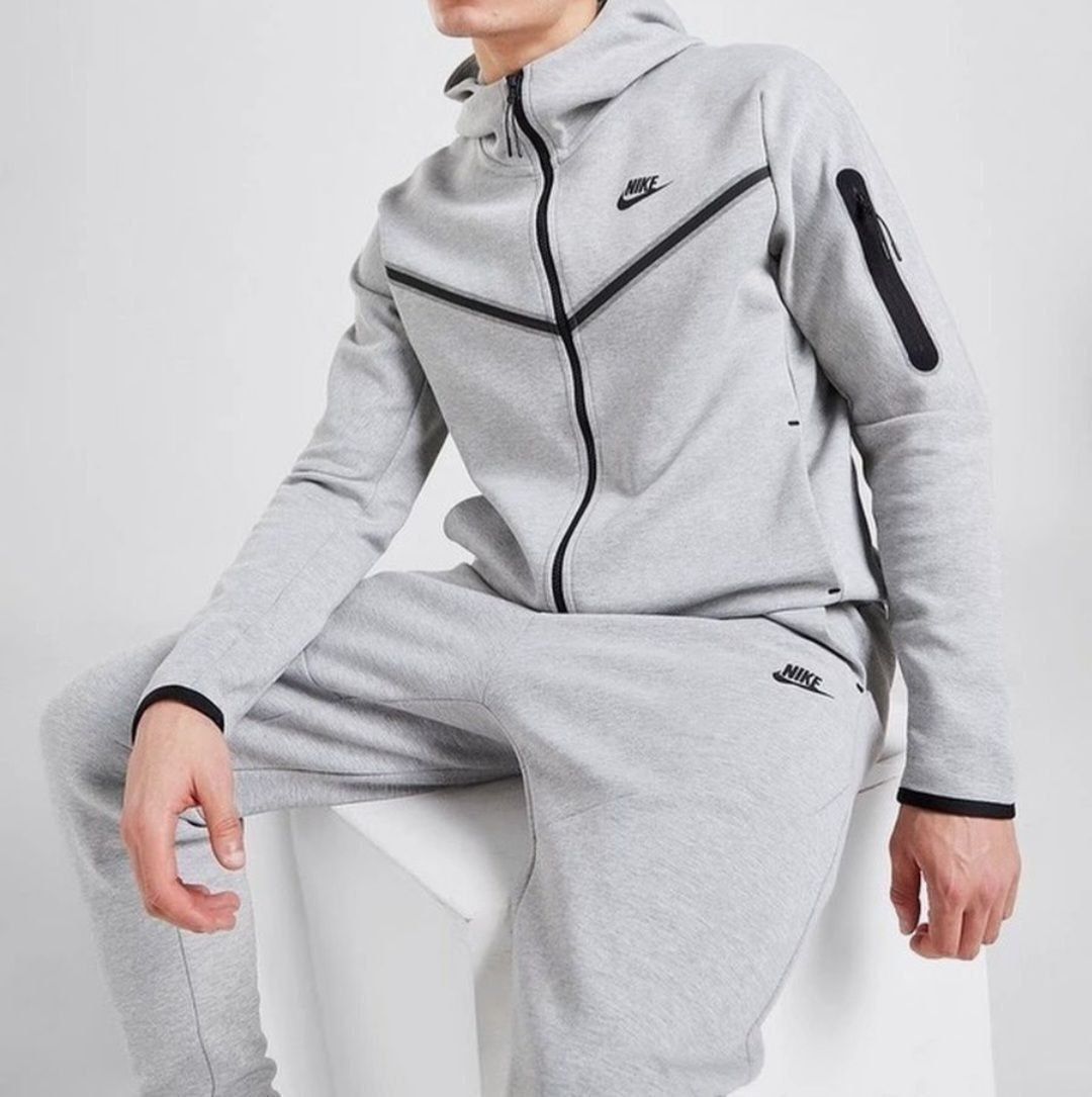 Nike tech fleece спортивные костюмы в наличи