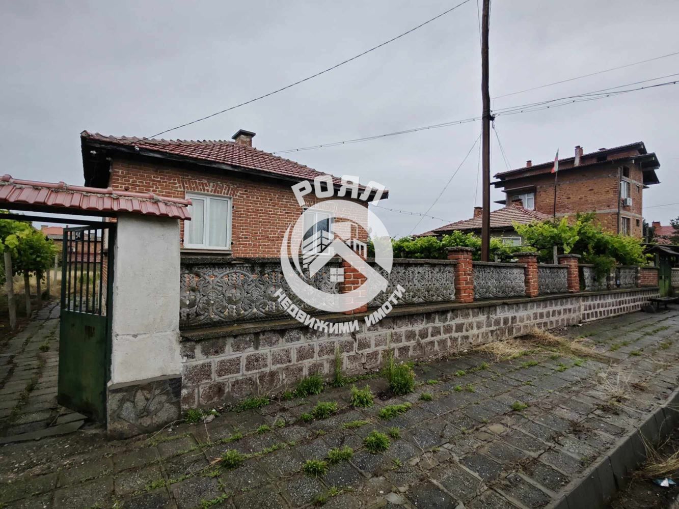 Къща в Пловдив, област-гр.Съединение площ 75 цена 48900