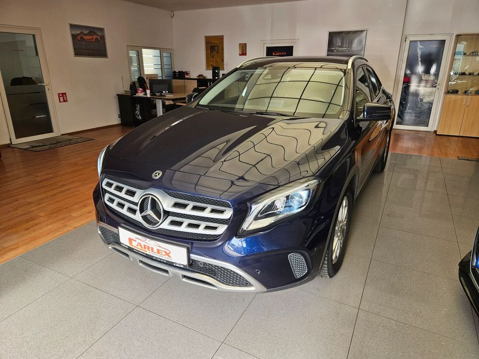 Mercedes-Benz GLA 4Matic | Pachet AMG | Scaune incalzite fata | Faruri LED | Keyless GO