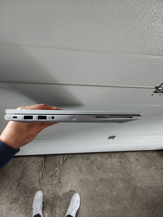 Laptop Hp Elitebook 830 G8 gen11 pentru piese