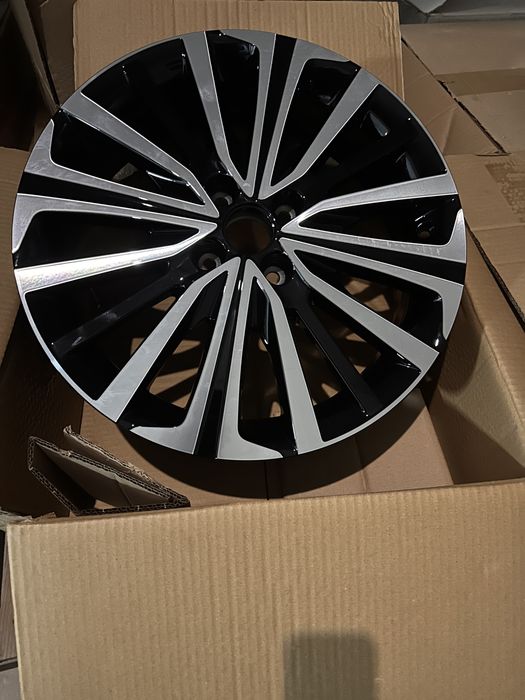 Set 4 jante aliaj noi Toyota Aygo 17”