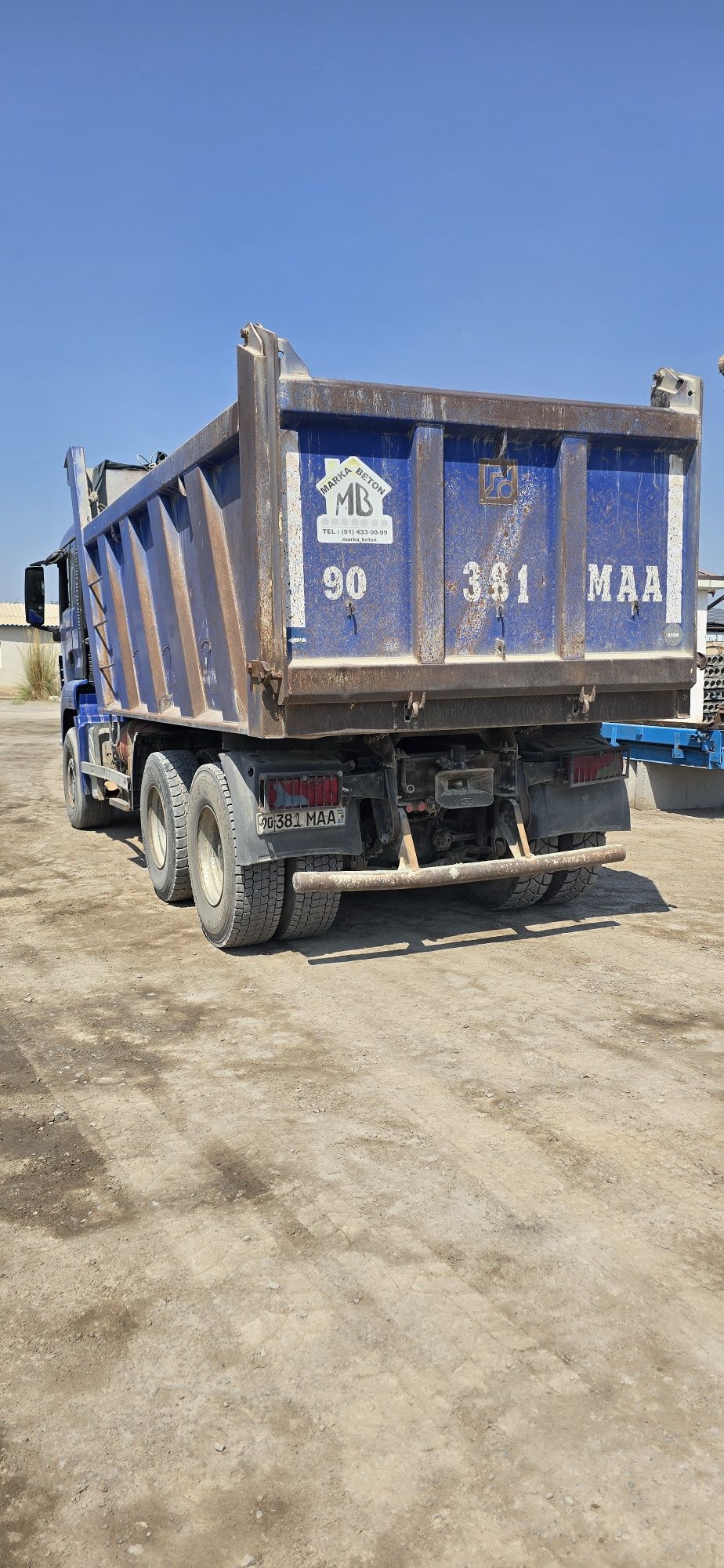 MAN 33.360 самасвал сотилади