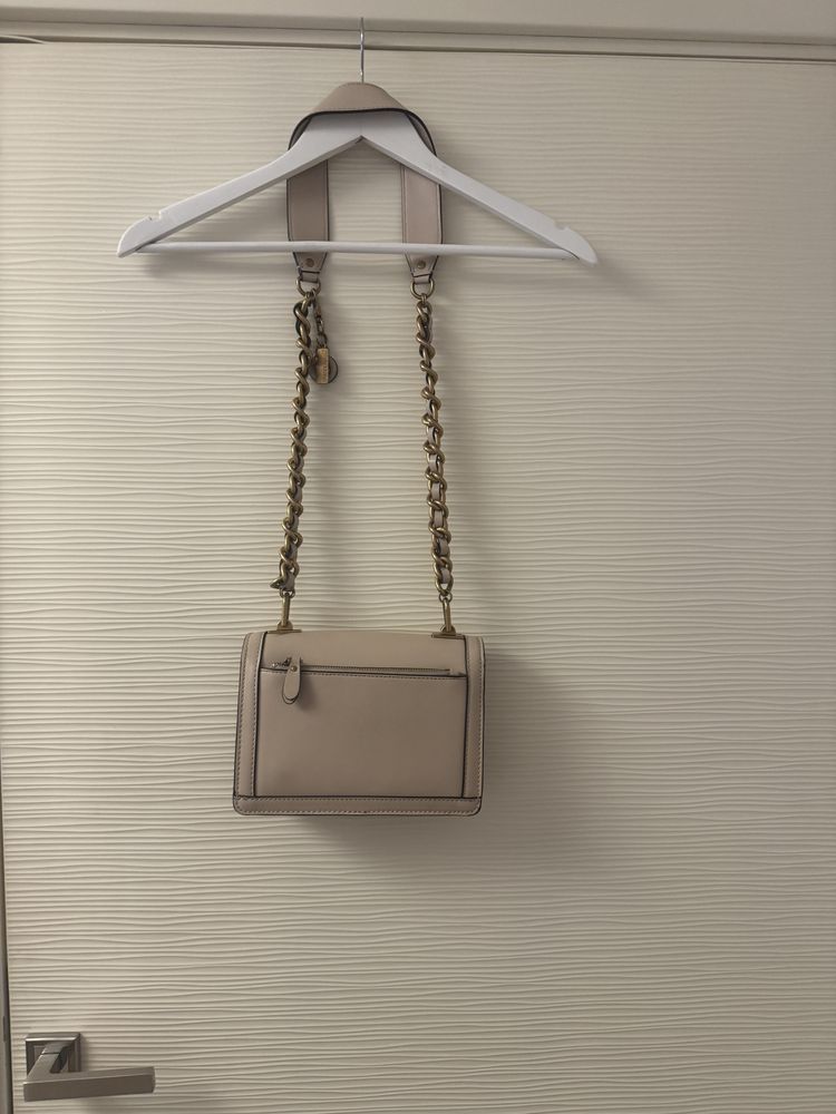 Малка чанта Guess