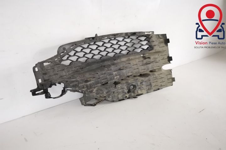 Grila Proiector Laterala Dreapta Originala In Stare Buna Cu Senzor Mer