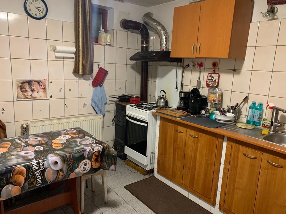 Inchiriez casa 4 camere utilata si mobilata