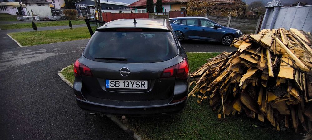 Opel Astra j Sport tourier