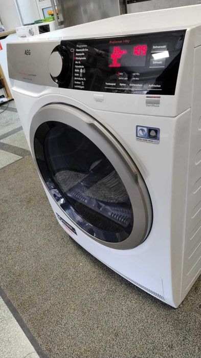 A+++ Сушилня с термопомпа AEG-АЕГ 8 кг 9000 Series SensiDry FiberPro