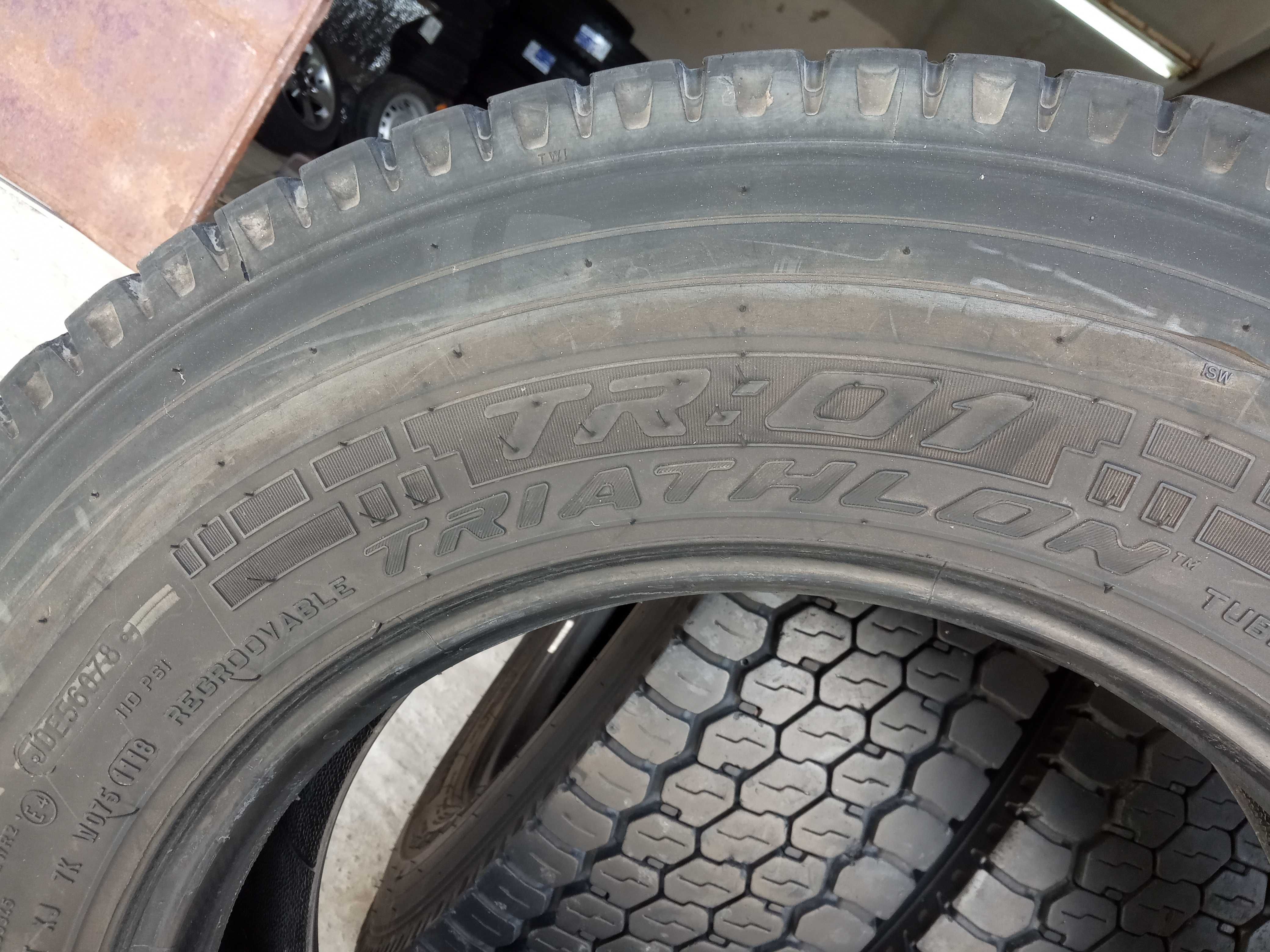 Тежкотоварни гуми 205/75R17.5 Pirelli Triathlon TR:01 124/122M 12PR