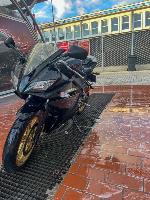 Yamaha YZF r125 (nu mt, cf moto, ktm)