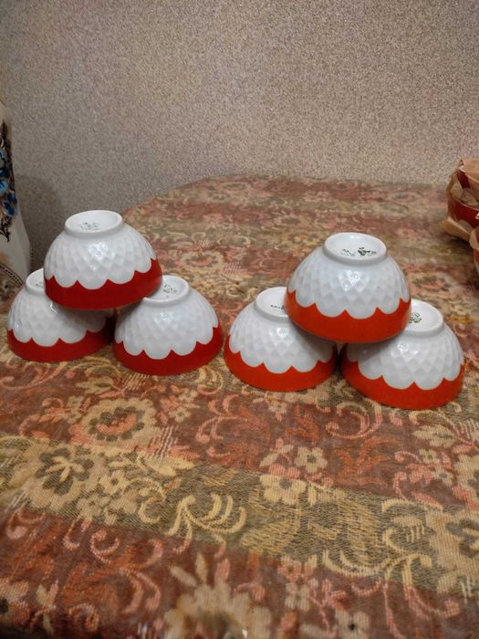 Кесе Пиалы Пиала СССР Красные и Оранж. Фигурные новые Диаметр 11,5 см