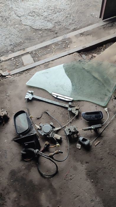 Продам запчасти  на Некси двери