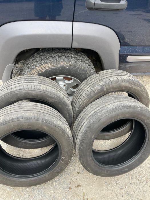 Vând 4 anvelope vara 225 55 17