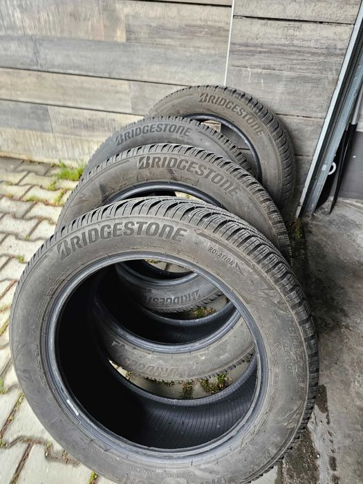 4 бр зимни гуми Bridgestone Blizzak LM005 235/55/18 104H