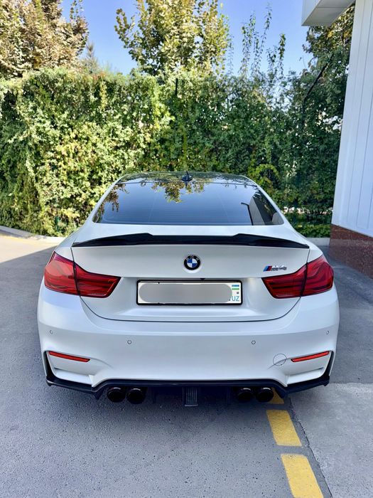 Продаеться единственный BMW кузове M4 F82 в УЗБ