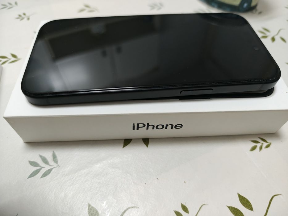 --- Apple iPhone 15 ---