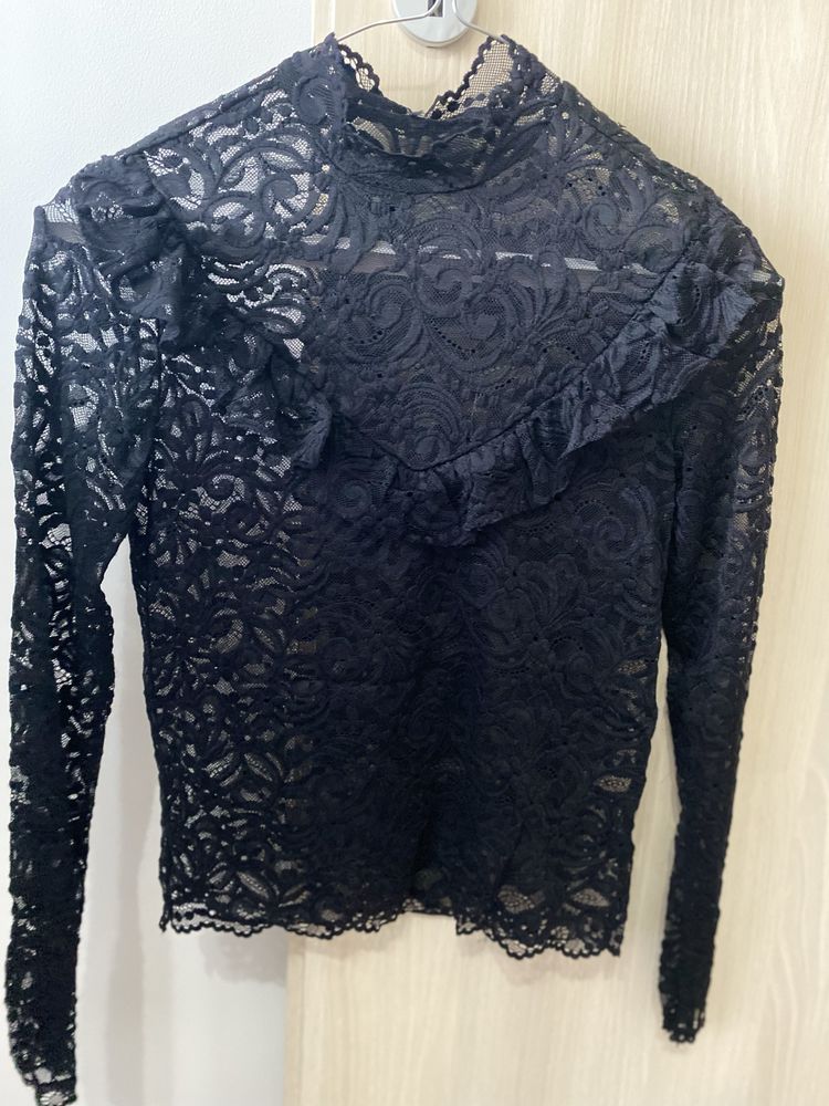 Bluza din dantela eleganta